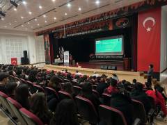 Evrensel Kolej